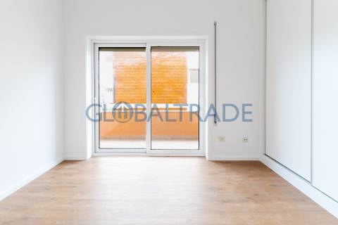 Apartamento T3 Renovado & Equipado em Águas Santas