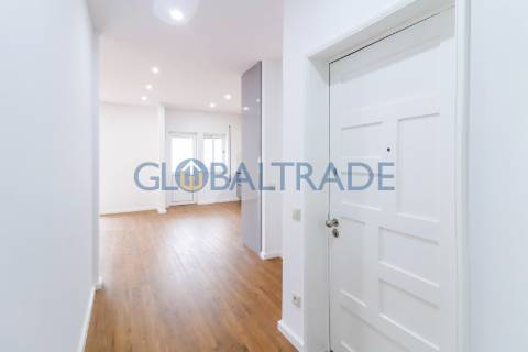 Apartamento T3 Renovado & Equipado em Águas Santas