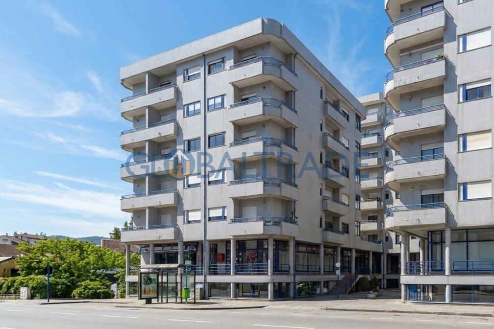 Apartamento T2 no centro de São Pedro da Cova