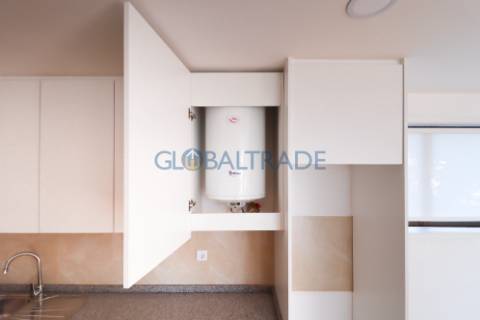 Apartamento T2 Renovado & Equipado em Baguim do Monte