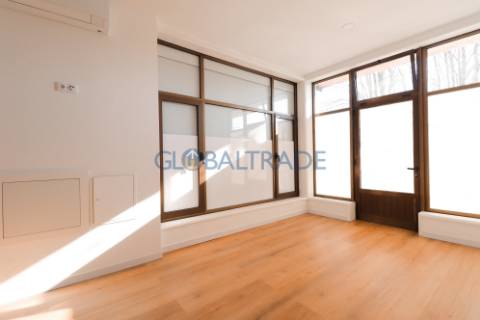 Apartamento T2 Renovado & Equipado em Baguim do Monte