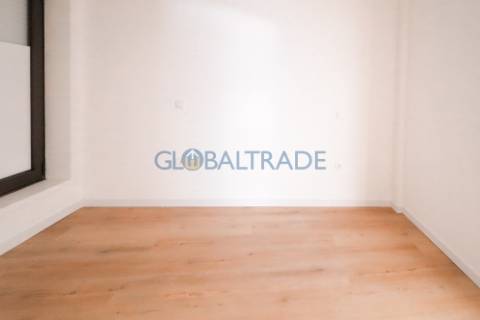 Apartamento T2 Renovado & Equipado em Baguim do Monte