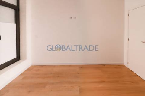 Apartamento T2 Renovado & Equipado em Baguim do Monte