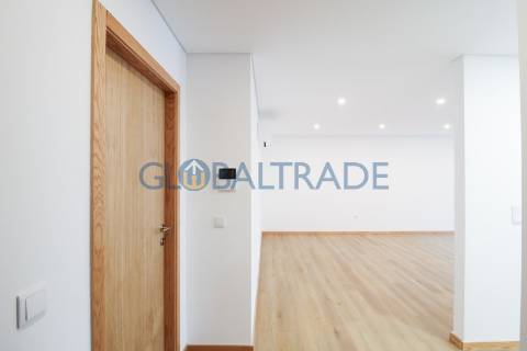 Apartamento T3 NOVO ao Centro de Rio Tinto