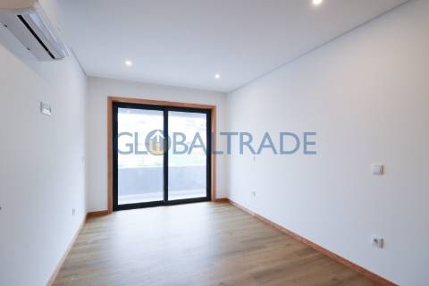 Apartamento T3 NOVO ao Centro de Rio Tinto