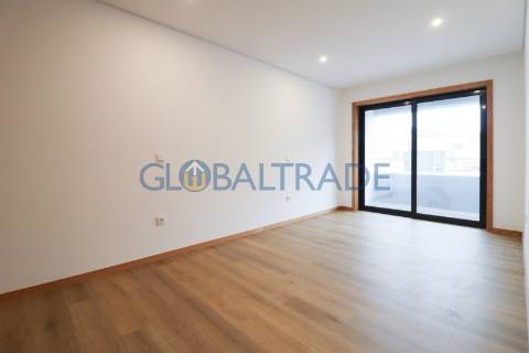 Apartamento T3 NOVO ao Centro de Rio Tinto