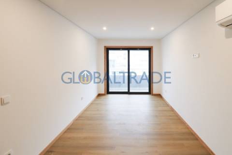 Apartamento T3 NOVO ao Centro de Rio Tinto