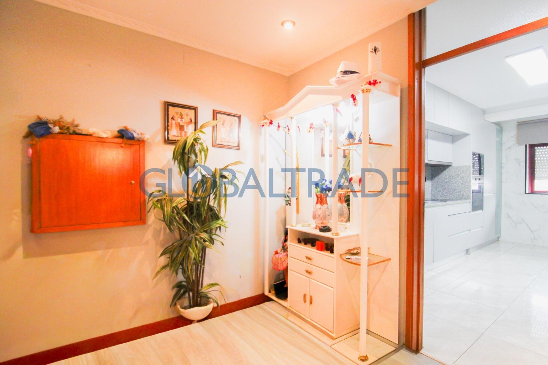 Apartamento T3 Renovado em Rio Tinto