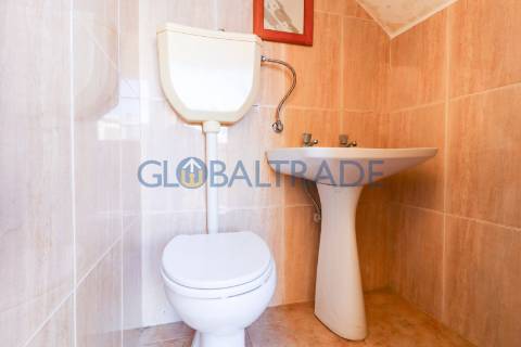 Moradia T4 convertida em Bi-familiar em São Cosme