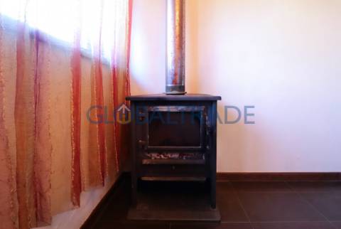 Moradia T4 convertida em Bi-familiar em São Cosme