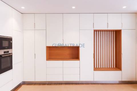 Apartamento T2 Renovado & Equipado em Alfena