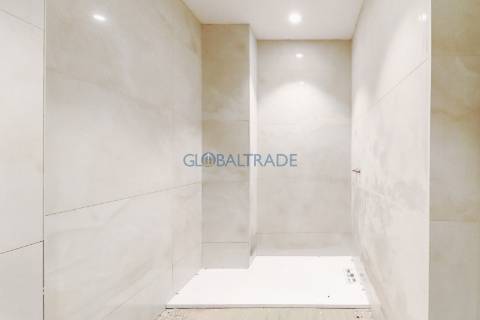 Apartamento T2 Renovado & Equipado em Alfena