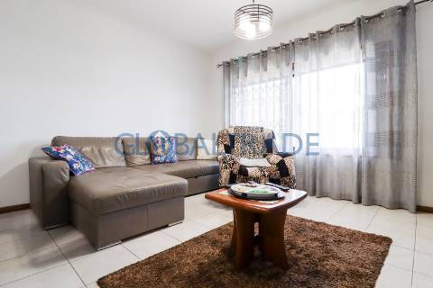 Apartamento T2 em Serzedo