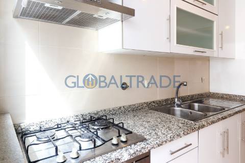 Moradia T2 Renovada com terraço no Porto