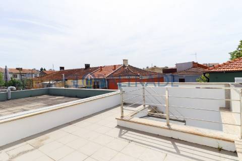 Moradia T2 Renovada com terraço no Porto