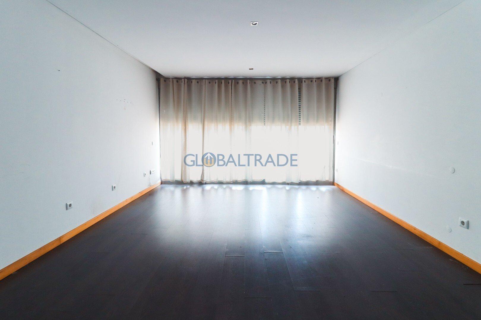 Apartamento T3 em Foz do Sousa
