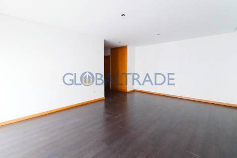 Apartamento T3 em Foz do Sousa