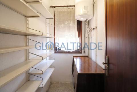 Moradia T4 convertida em Bifamiliar em São Cosme