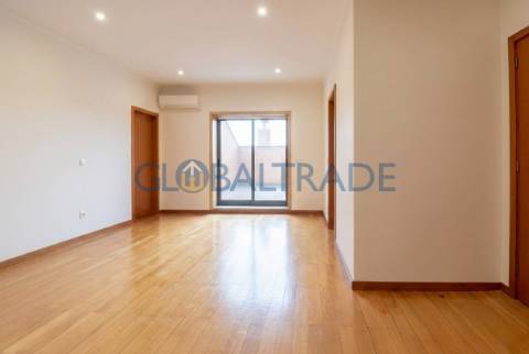 Duplex T2+1 com vista mar em Canidelo