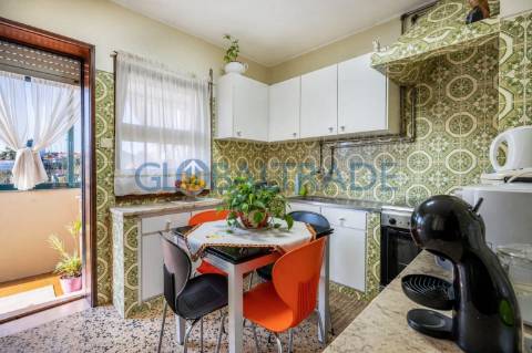 Moradia T2 com Terreno de 537m² e Potencial de Duas Habitações – Maia