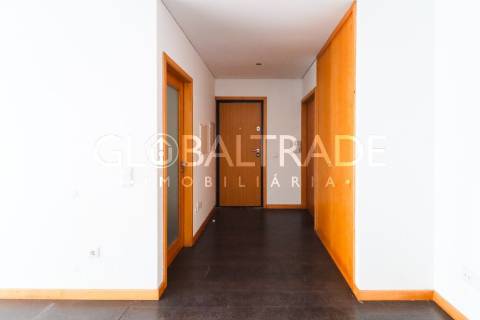 Apartamento T3 em Foz do Sousa