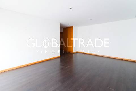 Apartamento T3 em Foz do Sousa