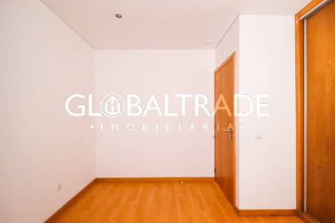 Apartamento T3 em Foz do Sousa