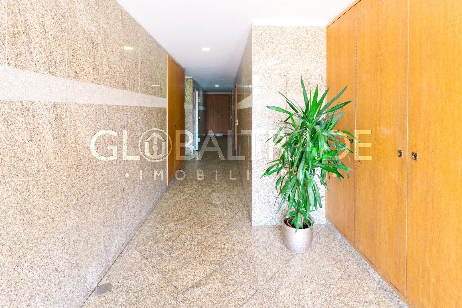 Apartamento T2 Renovado em Rio Tinto