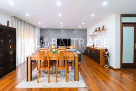 Apartamento T2 Renovado em Rio Tinto
