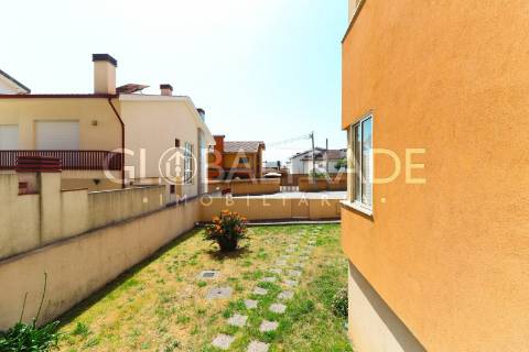 Apartamento T2 Renovado em Rio Tinto