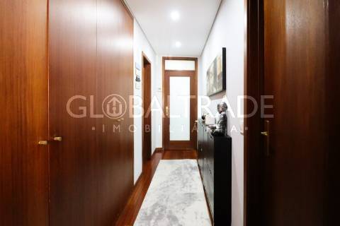 Apartamento T2 Renovado em Rio Tinto