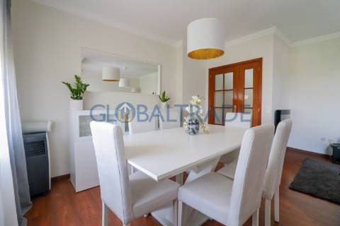 Apartamento T3 em Fânzeres