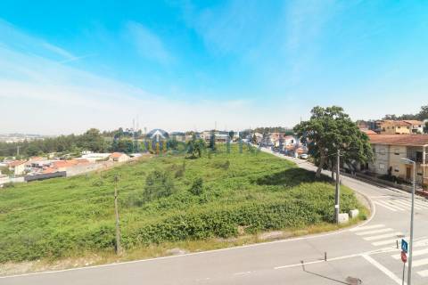 Apartamento T3 em Fânzeres