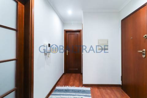 Apartamento T3 em Fânzeres