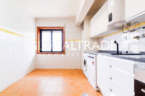 Apartamento T2 Renovado & Equipado em Fânzeres