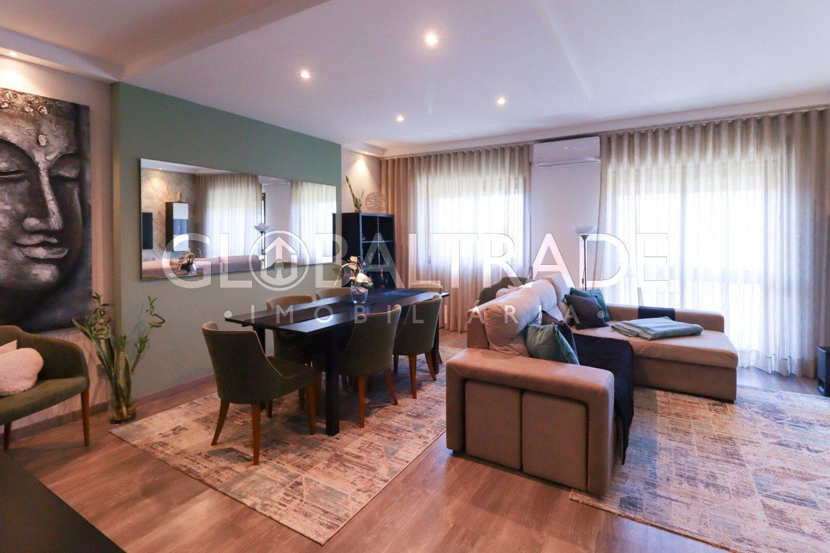 Apartamento T3+1 Renovado & Equipado em Águas Santas