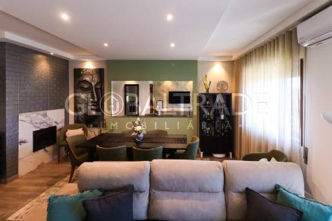 Apartamento T3+1 Renovado & Equipado em Águas Santas