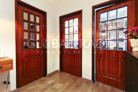 Apartamento T3+1 Renovado & Equipado em Águas Santas