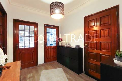 Apartamento T3+1 Renovado & Equipado em Águas Santas