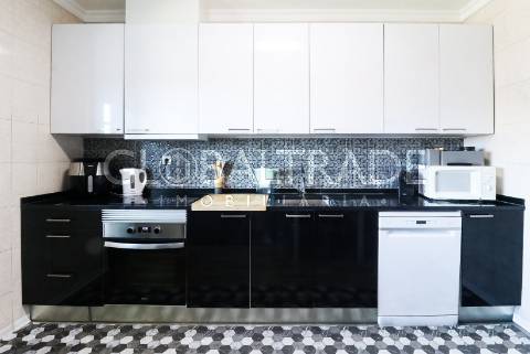 Apartamento T3+1 Renovado & Equipado em Águas Santas