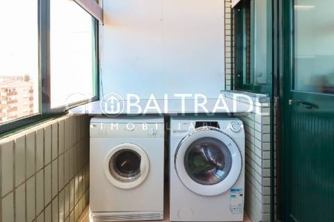Apartamento T3+1 Renovado & Equipado em Águas Santas