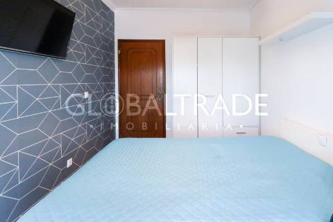 Apartamento T3+1 Renovado & Equipado em Águas Santas