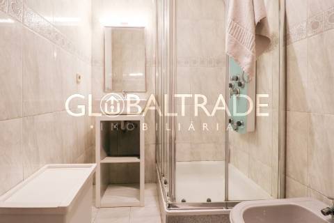 Apartamento T3+1 Renovado & Equipado em Águas Santas