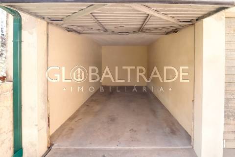 Apartamento T3+1 Renovado & Equipado em Águas Santas