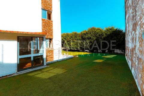 Moradia T3 com Terraço em Valbom