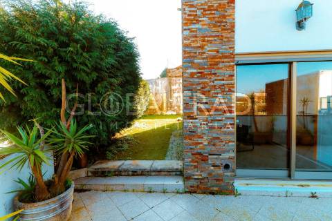 Moradia T3 com Terraço em Valbom