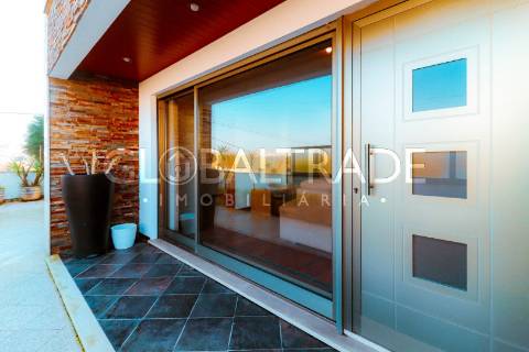 Moradia T3 com Terraço em Valbom
