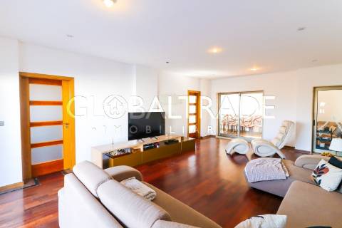 Moradia T3 com Terraço em Valbom