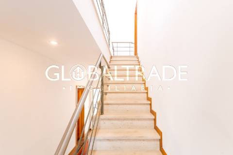 Moradia T3 com Terraço em Valbom