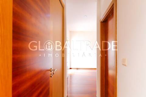 Moradia T3 com Terraço em Valbom